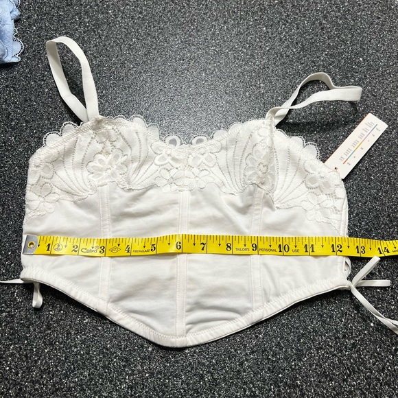 NWT Colsie White Lace Corset Top Size M - Picture 5 of 5